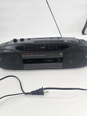 Vintage GE Dual Cassette Boombox Auto Reverse